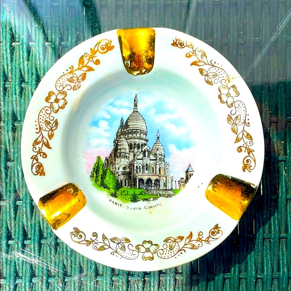 Paris Porcelain Gilt Decorated Vintage Souvenir Ashtray Made in Limoges France